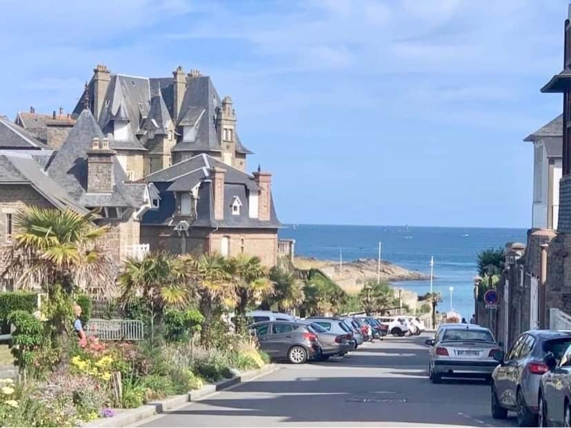 Appartement Cosy 1 Chambre Pour 2 Pers - Renove - Terrasse - Parking Dinard Exterior foto